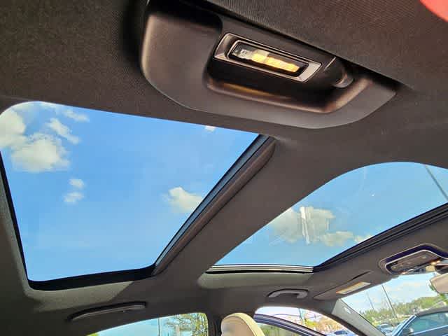 Thumbnail: 2023 Mercedes-Benz C-Class - 21