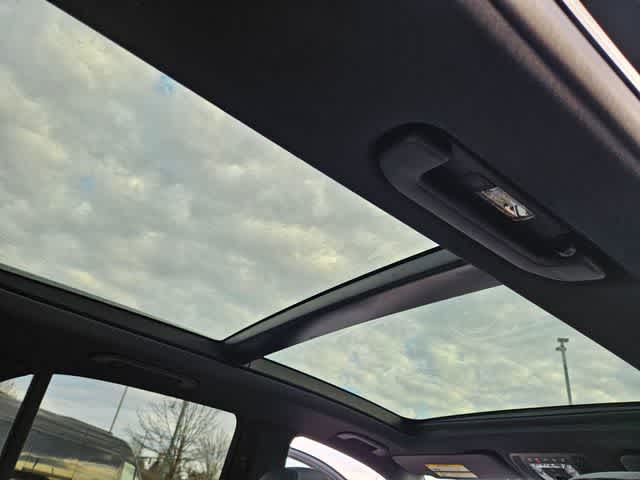 Thumbnail: 2026 Mercedes-Benz GLE - 24