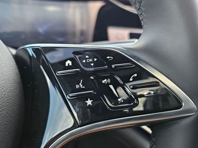 Thumbnail: 2026 Mercedes-Benz EQS - 25