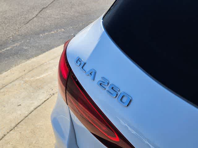 Thumbnail: 2026 Mercedes-Benz GLA - 11