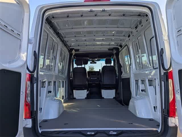 Thumbnail: 2025 Mercedes-Benz Sprinter - 7