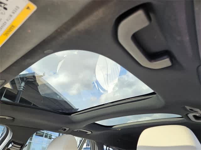 Thumbnail: 2023 Mercedes-Benz E-Class - 16