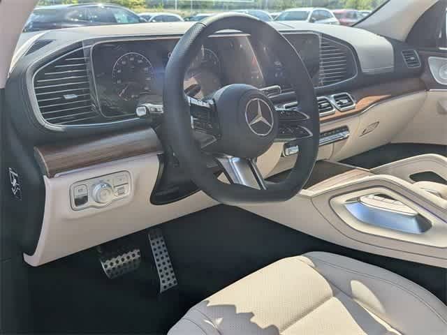 2025 Mercedes Benz GLS 450 4MATIC photo 2