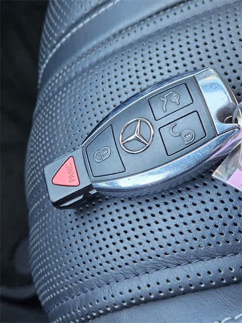 Thumbnail: 2017 Mercedes-Benz S-Class - 35