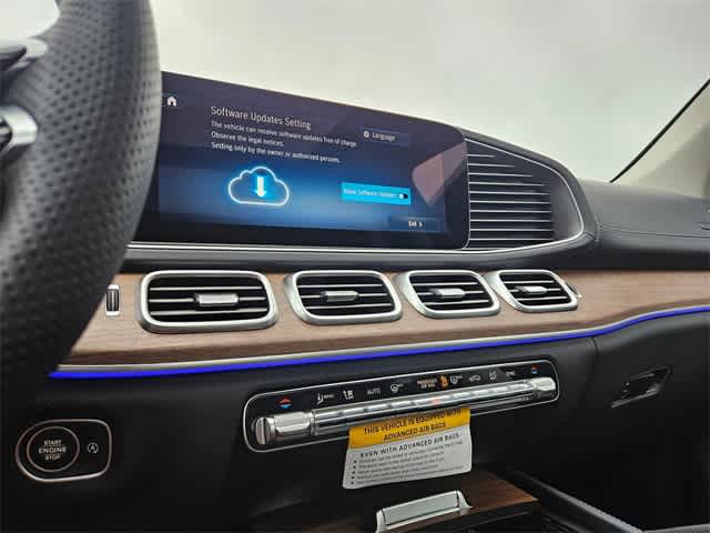 Thumbnail: 2026 Mercedes-Benz GLS - 26