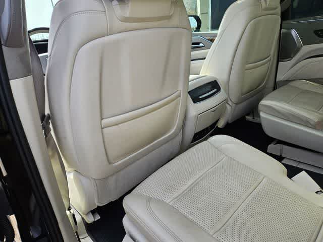 Thumbnail: 2021 Cadillac Escalade - 18