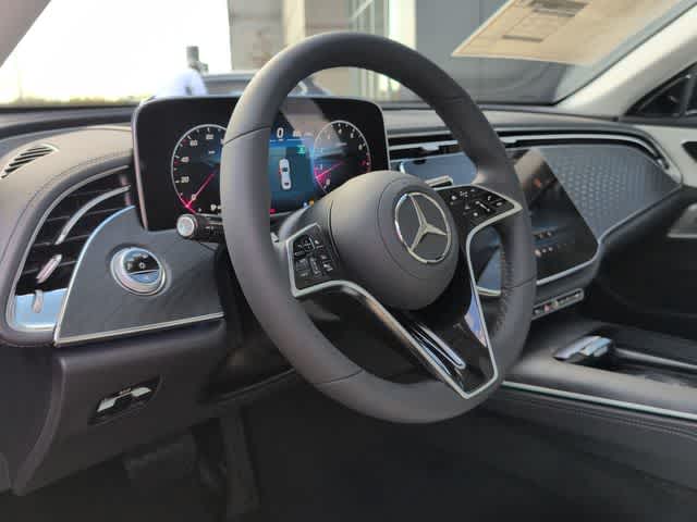 Thumbnail: 2026 Mercedes-Benz E-Class - 2