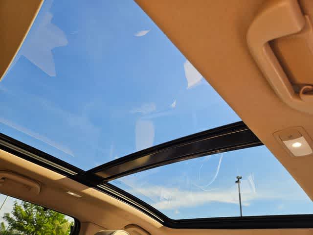 Thumbnail: 2022 Acura MDX - 22