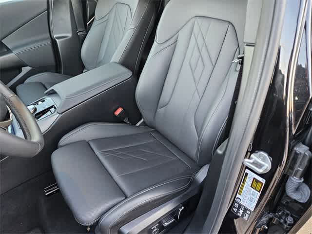 Thumbnail: 2025 BMW X3 - 10