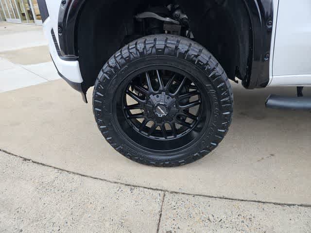 Thumbnail: 2022 Chevrolet Silverado 1500 - 13