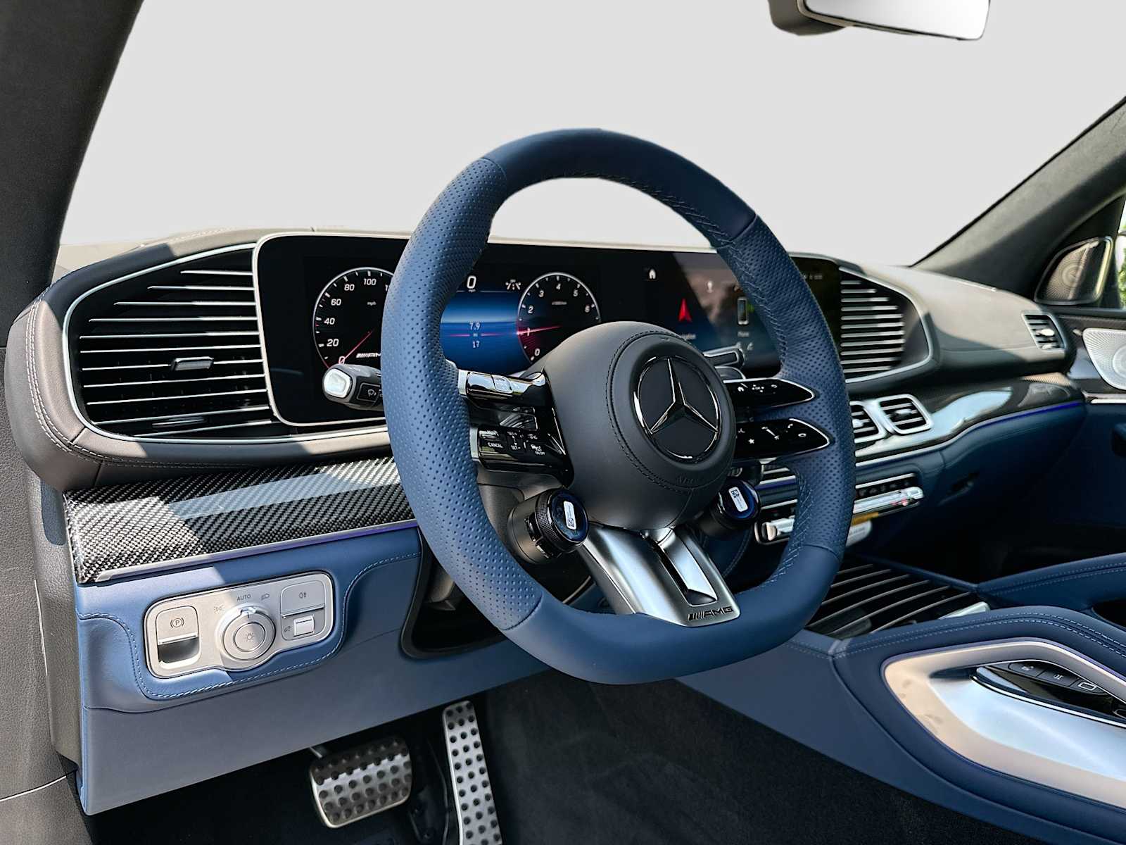 Thumbnail: 2026 Mercedes-Benz GL-Class - 9