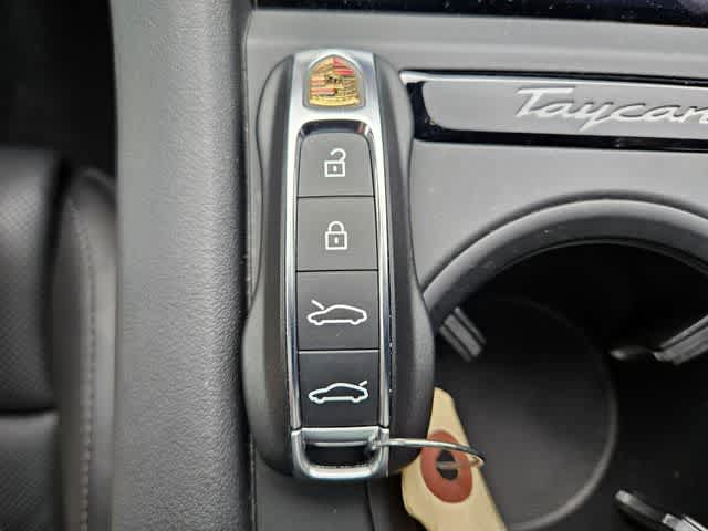 Thumbnail: 2023 Porsche Taycan - 37