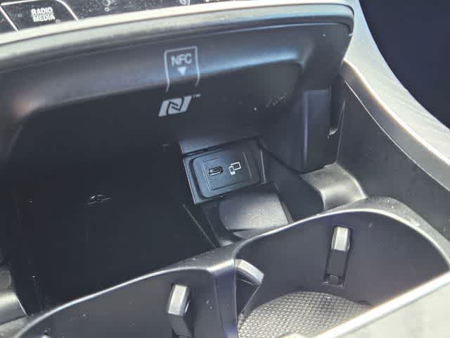 Thumbnail: 2021 Mercedes-Benz E-Class - 30