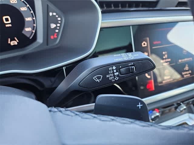 Thumbnail: 2025 Audi Q3 - 24