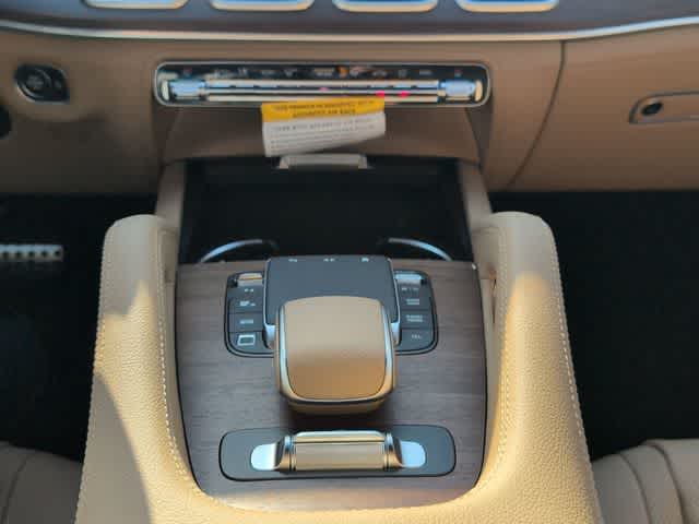 Thumbnail: 2026 Mercedes-Benz GLS - 31