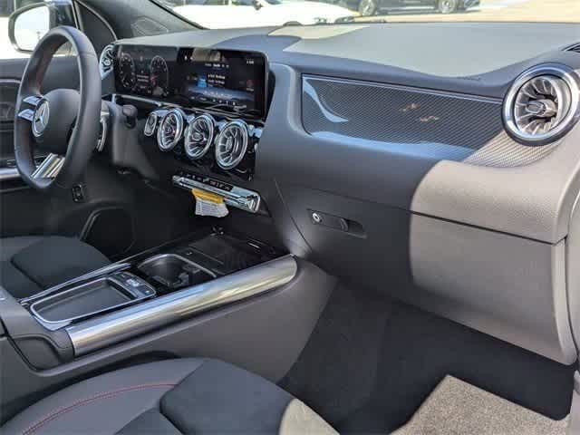 2025 Mercedes-Benz GLA 250 11