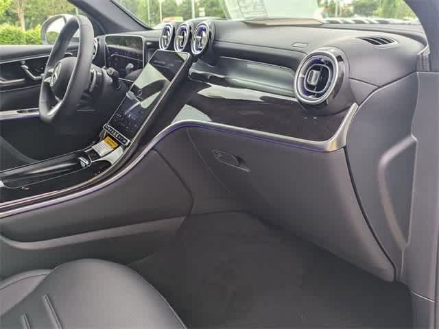 2025 Mercedes-Benz GLC 350 11