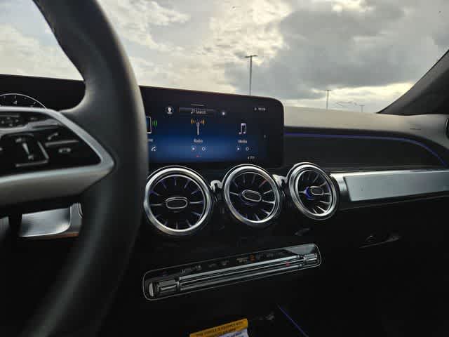Thumbnail: 2026 Mercedes-Benz GLB - 28