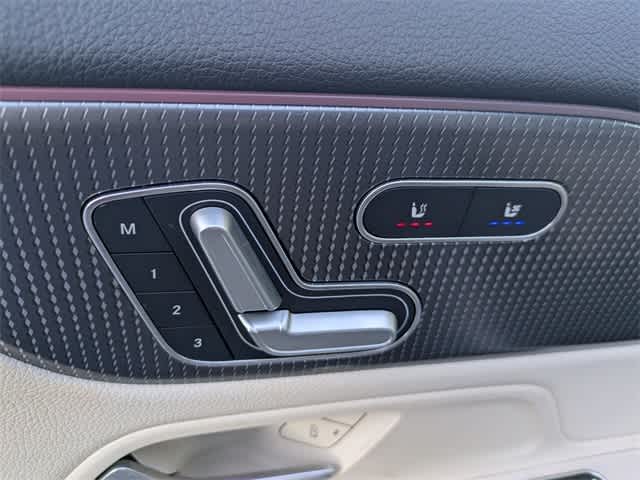 Thumbnail: 2021 Mercedes-Benz GLA - 17