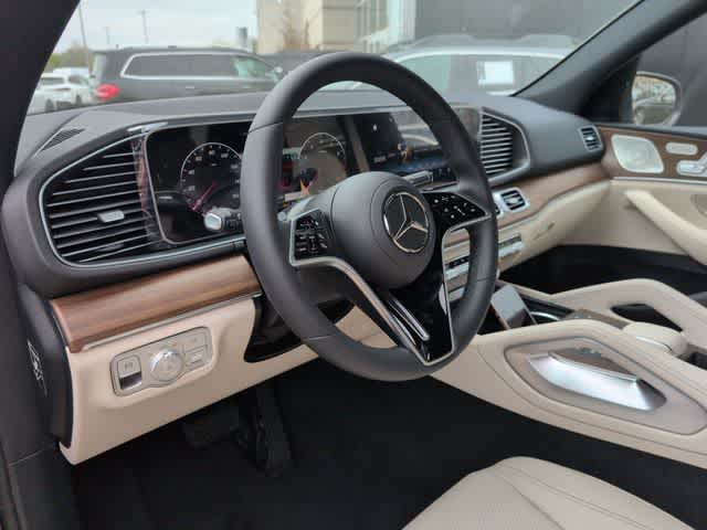 Thumbnail: 2026 Mercedes-Benz GLE - 2