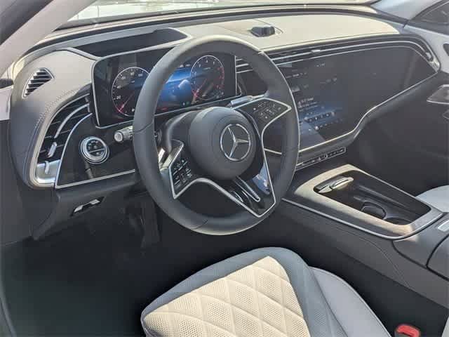 Thumbnail: 2025 Mercedes-Benz E-Class - 2