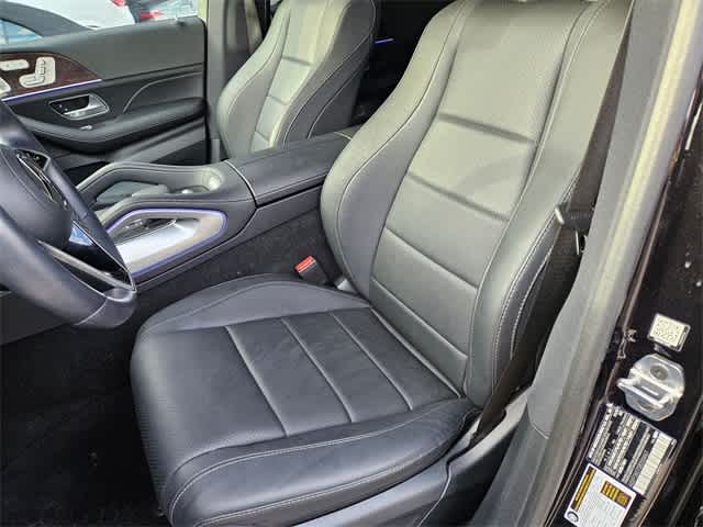 Thumbnail: 2025 Mercedes-Benz GLS - 15