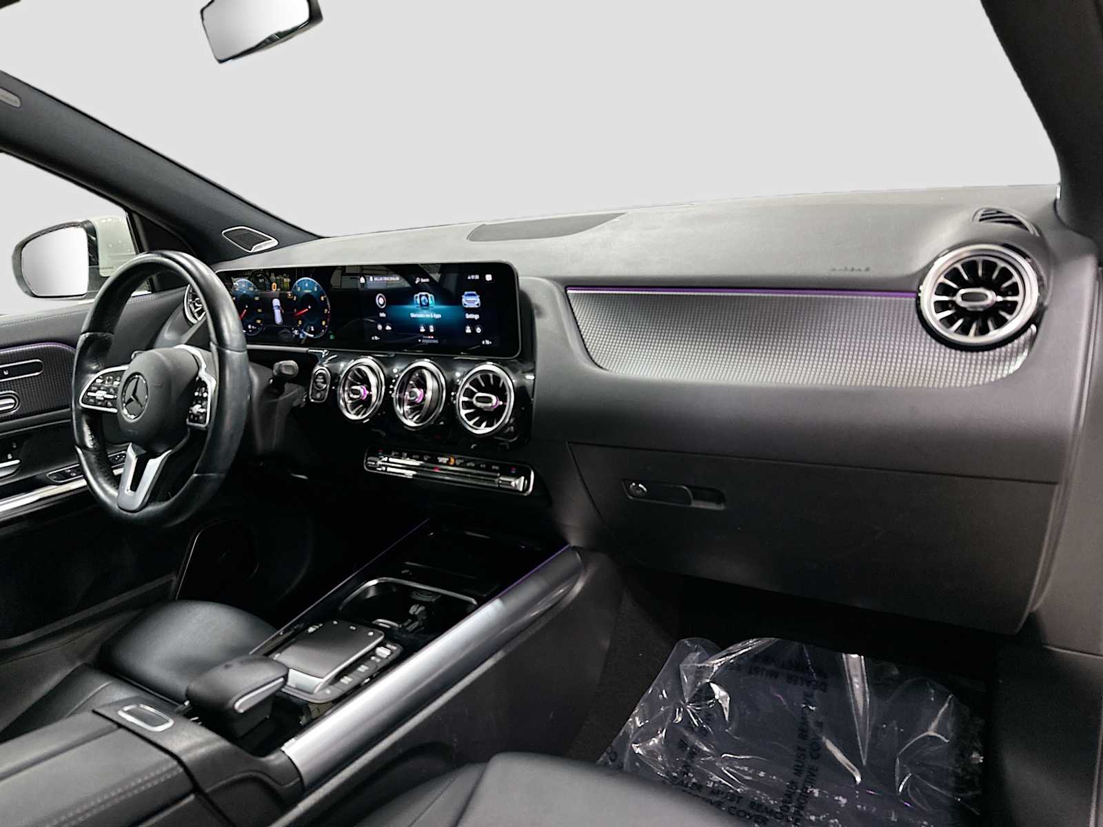 Thumbnail: 2021 Mercedes-Benz GLA - 28