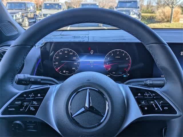 Thumbnail: 2025 Mercedes-Benz GLB - 18