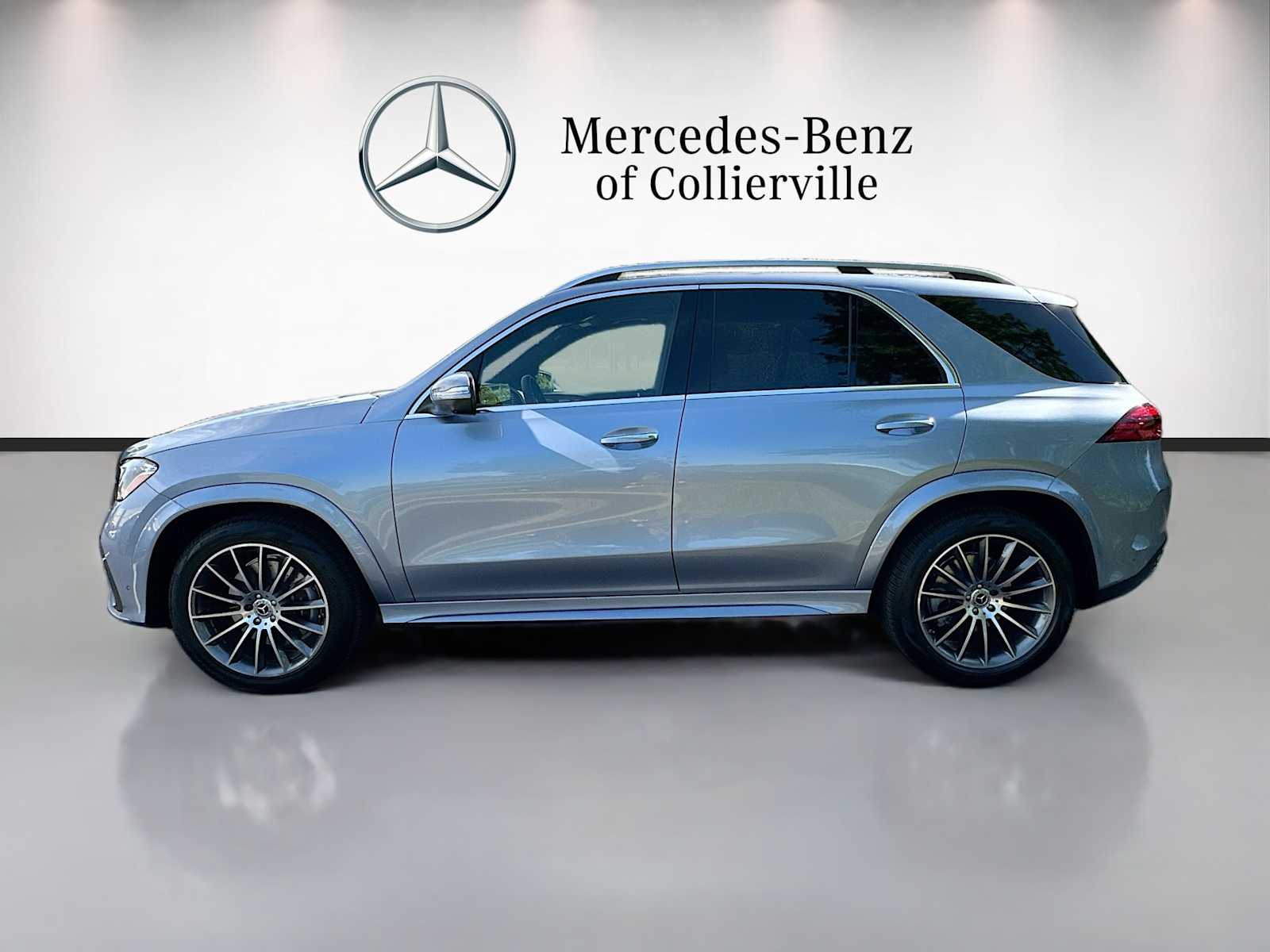 Thumbnail: 2026 Mercedes-Benz GLE - 8