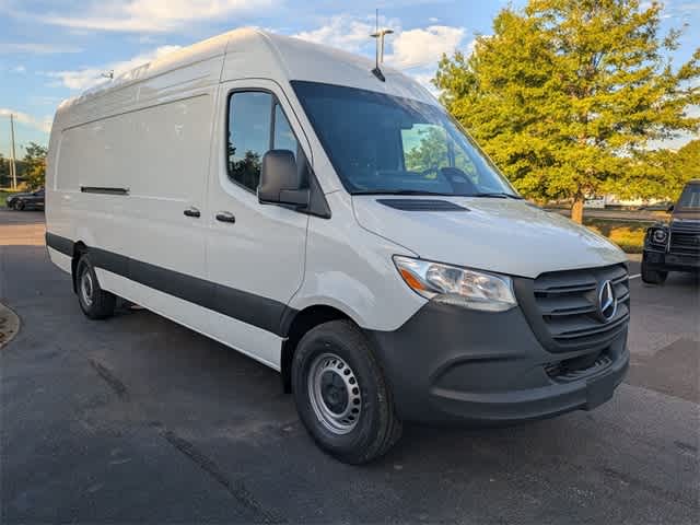 Thumbnail: 2025 Mercedes-Benz Sprinter - 2