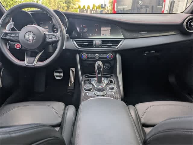 Thumbnail: 2023 Alfa Romeo Giulia - 13