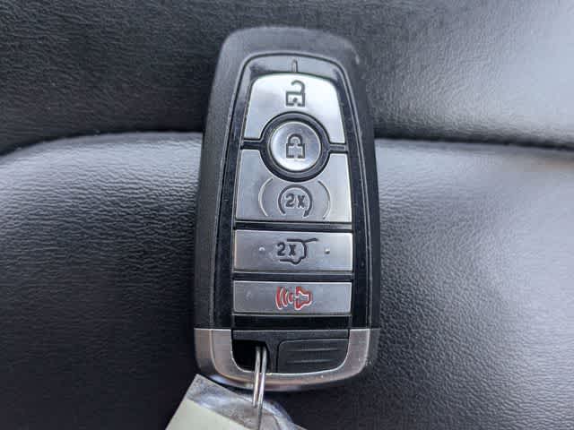 Thumbnail: 2019 Ford Explorer - 34