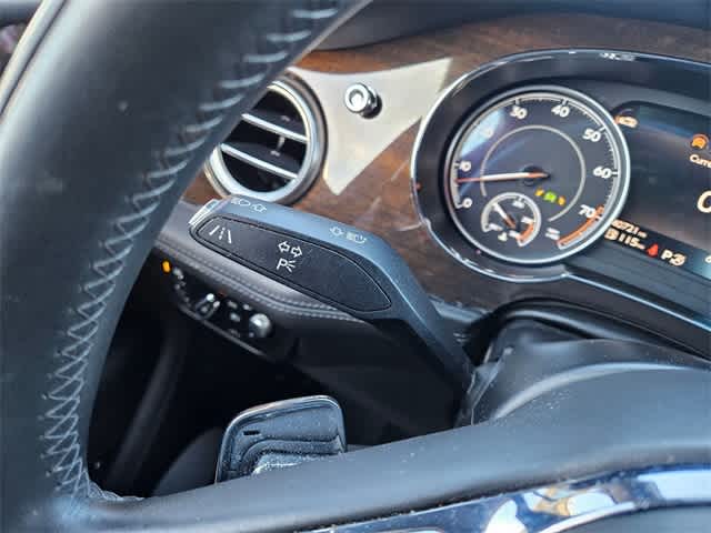 Thumbnail: 2020 Bentley Bentayga - 27