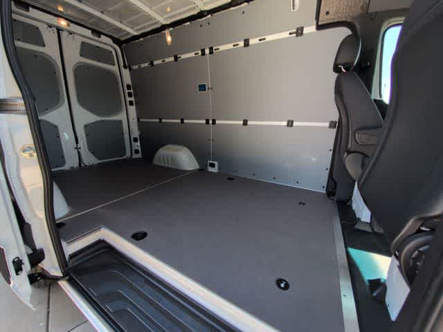 Thumbnail: 2026 Mercedes-Benz Sprinter - 18