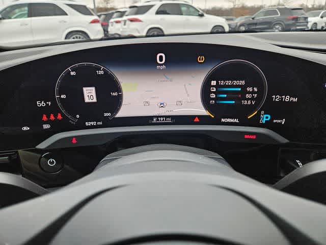 Thumbnail: 2023 Porsche Taycan - 35