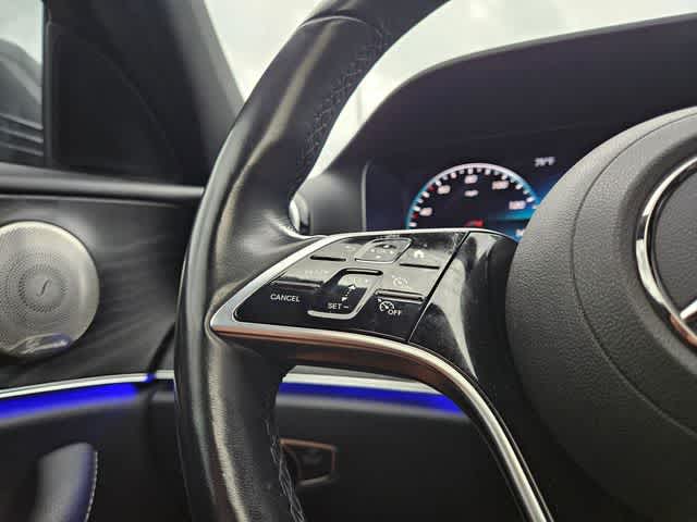 Thumbnail: 2022 Mercedes-Benz E-Class - 24