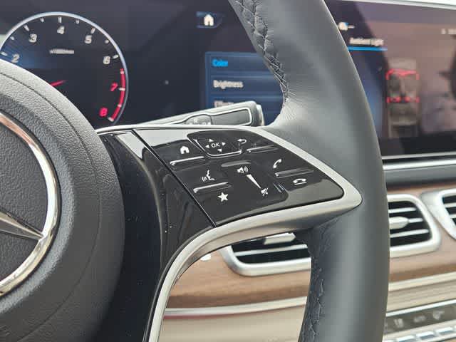 Thumbnail: 2026 Mercedes-Benz GLE - 27