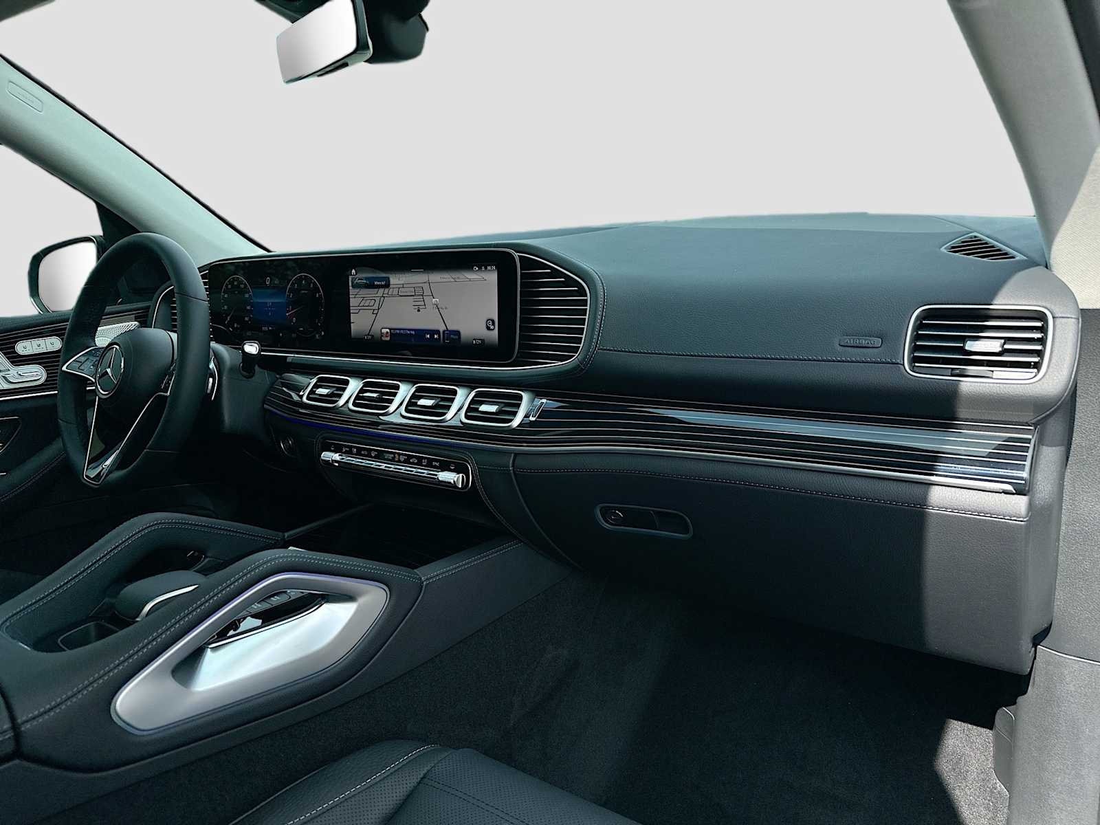 Thumbnail: 2026 Mercedes-Benz GLE - 30