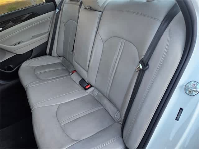 Thumbnail: 2017 Hyundai Sonata - 18