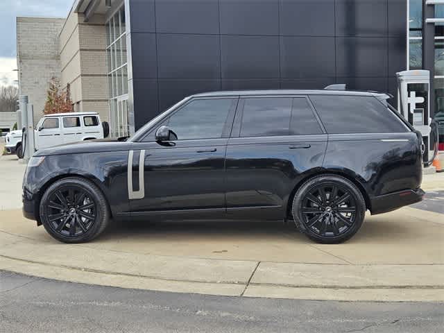 Thumbnail: 2025 Land Rover Range Rover - 5