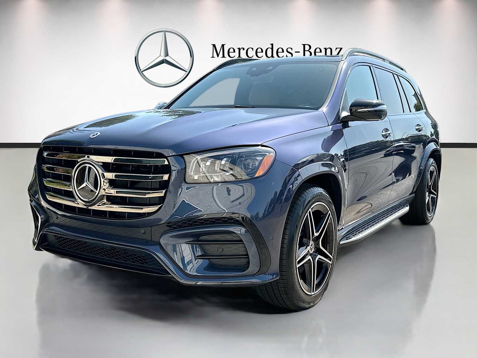 Thumbnail: 2026 Mercedes-Benz GLS - 1