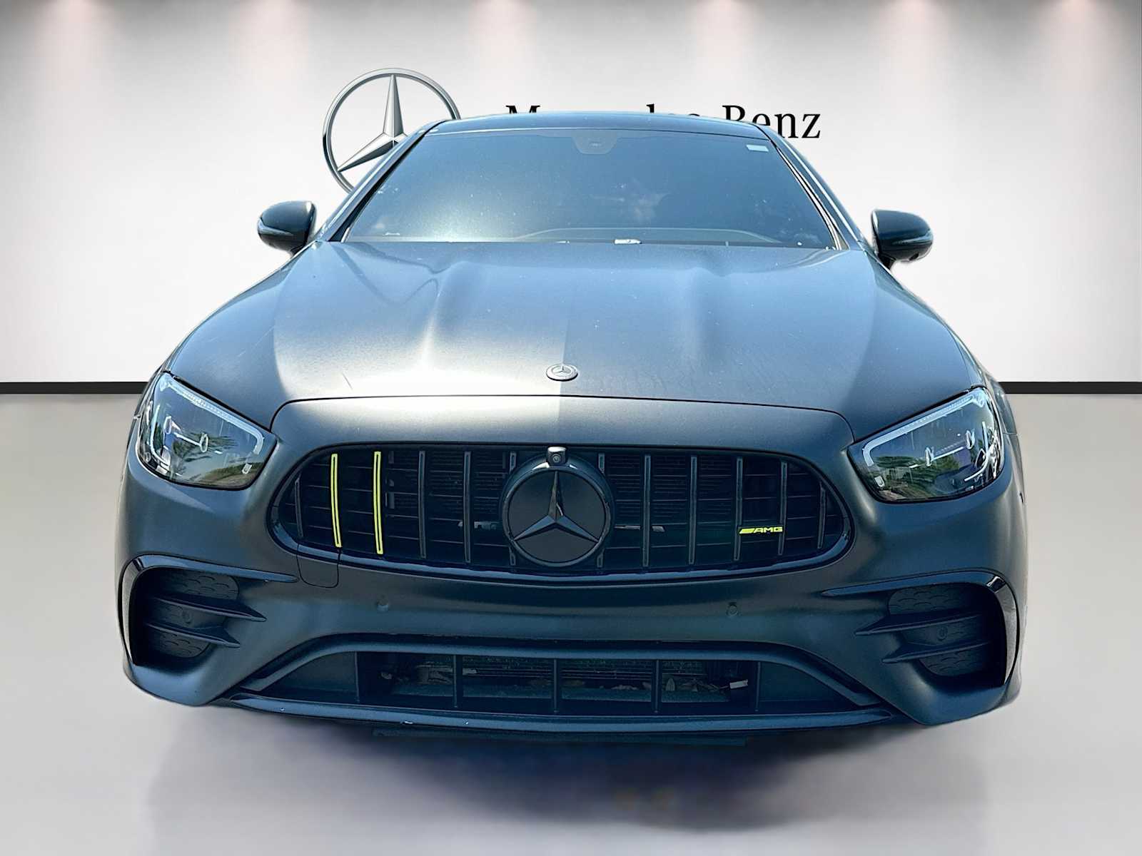 Thumbnail: 2021 Mercedes-Benz E-Class - 2