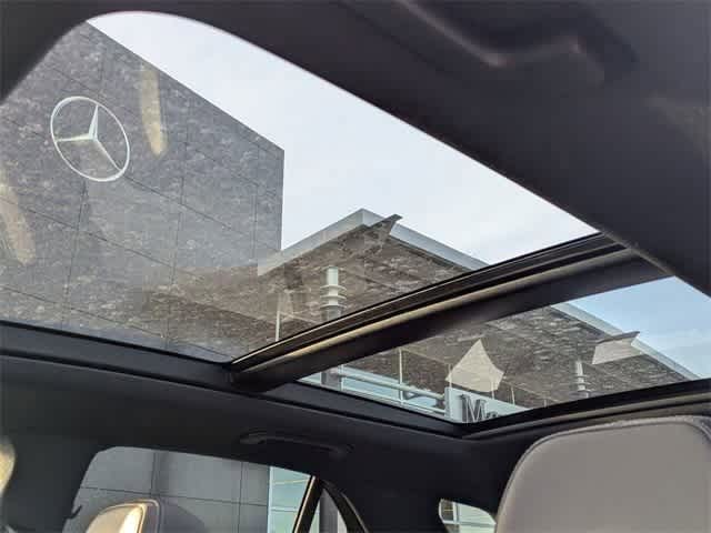 Thumbnail: 2025 Mercedes-Benz GLE - 28