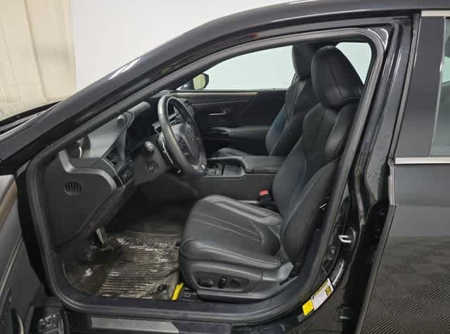 Thumbnail: 2023 Lexus ES - 4