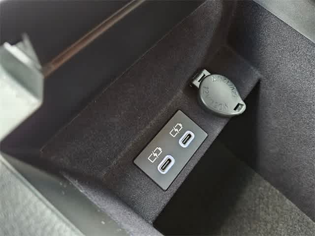 Thumbnail: 2024 Lexus ES - 33