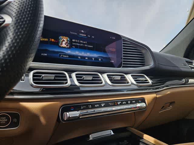 Thumbnail: 2024 Mercedes-Benz GLS - 29