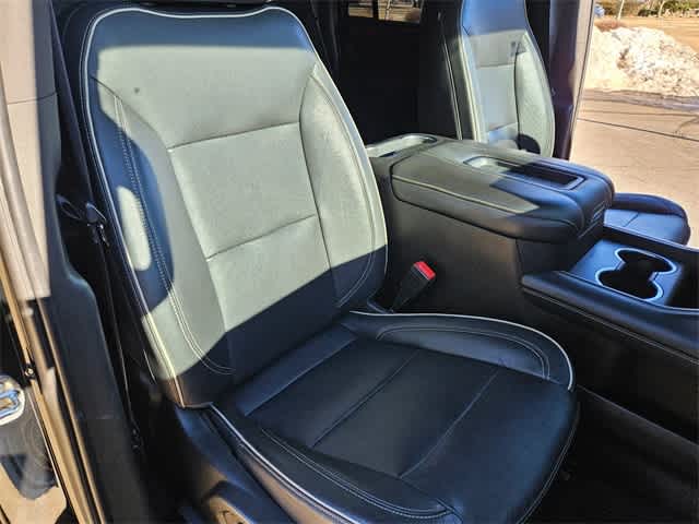 Thumbnail: 2021 GMC Yukon XL - 19