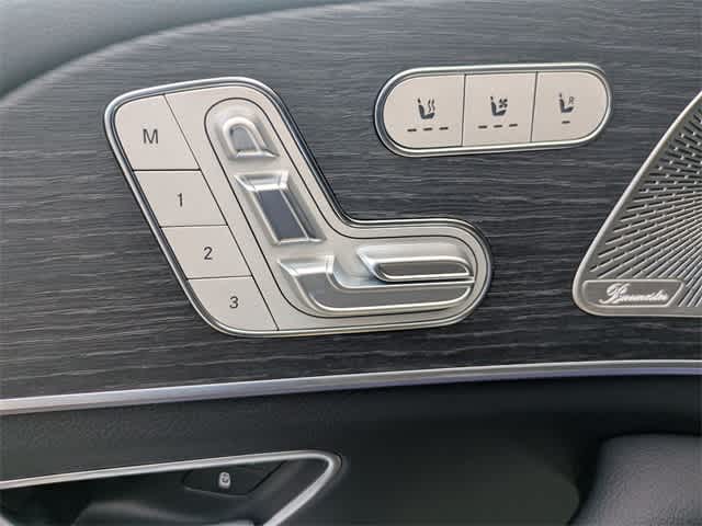 Thumbnail: 2025 Mercedes-Benz GLS - 15