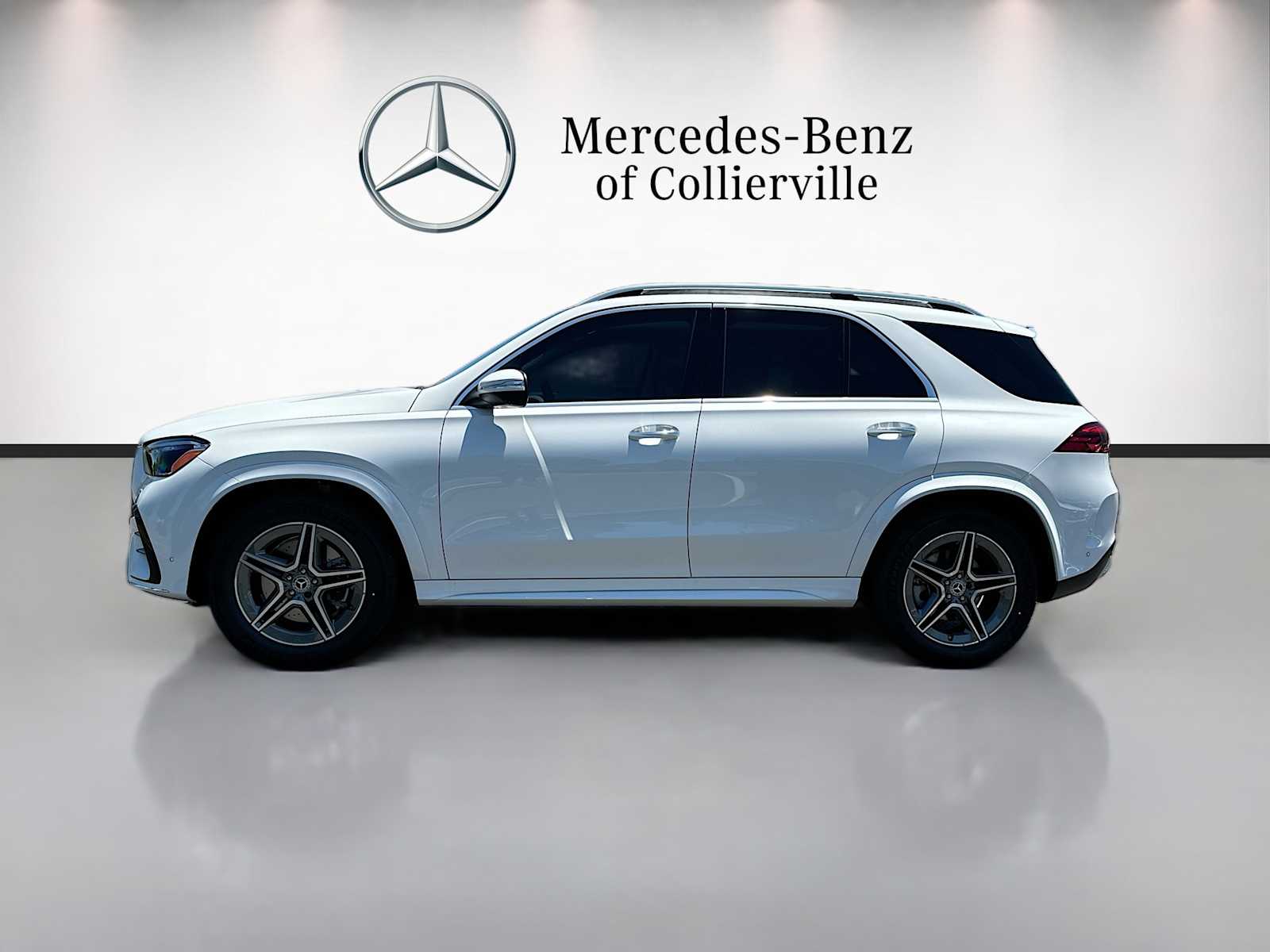 Thumbnail: 2026 Mercedes-Benz GLE - 8