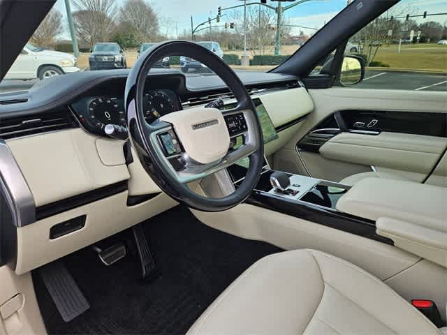 Thumbnail: 2025 Land Rover Range Rover - 2